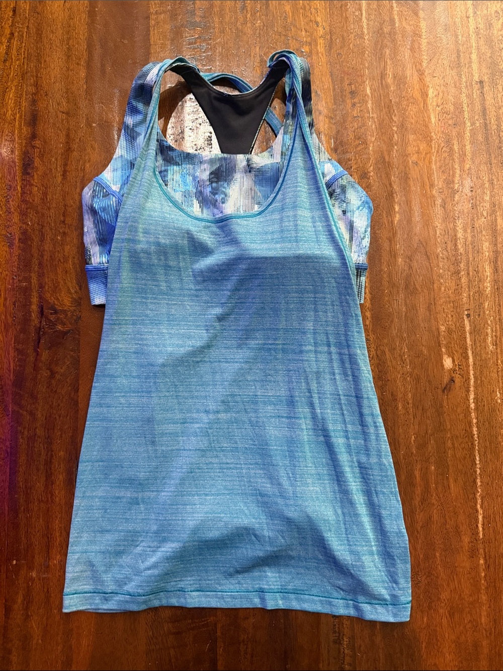 lululemon athletica Blue Braided Back Tank with Patterned Sports Bra NEW